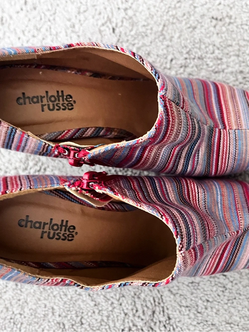 Multi striped wedges